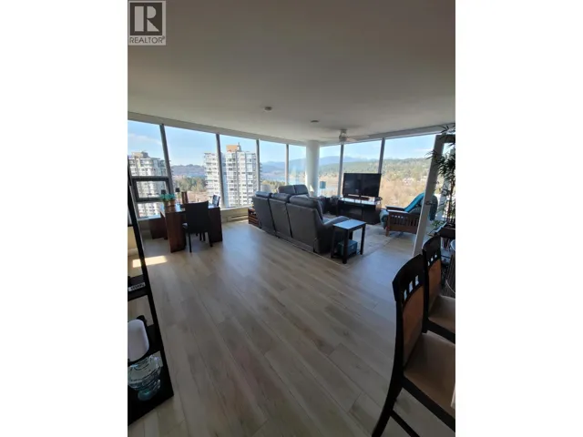 2102 301 CAPILANO ROAD, Port Moody, British Columbia V3H0G6