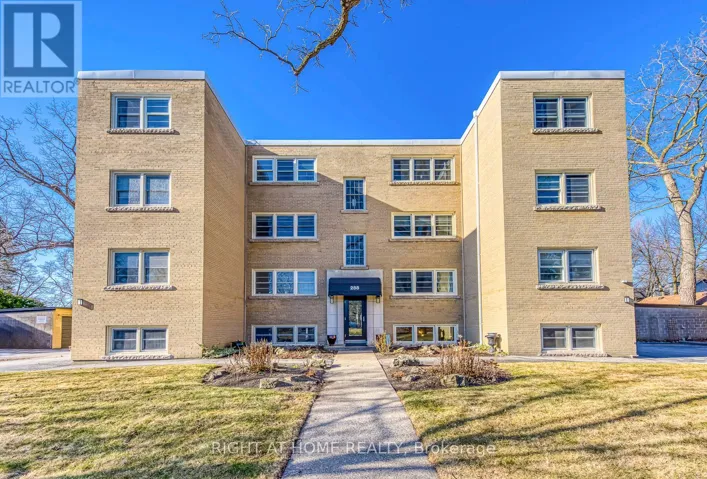 1 - 288 REYNOLDS STREET, Oakville (OO Old Oakville), Ontario L6J3L4