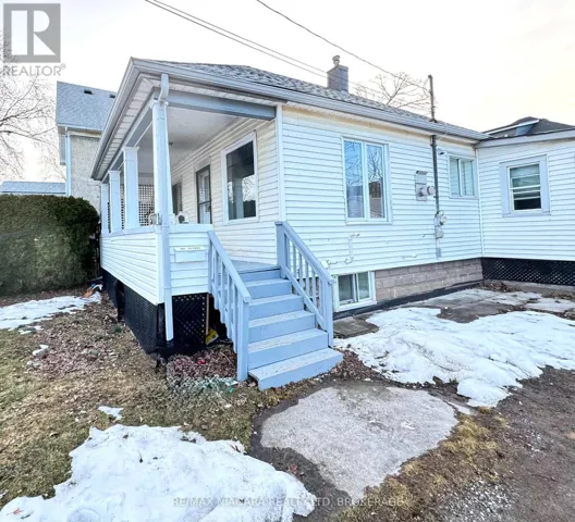 UPPER - 5171 MCGLASHAN CRESCENT, Niagara Falls (Downtown), Ontario L2E3X2