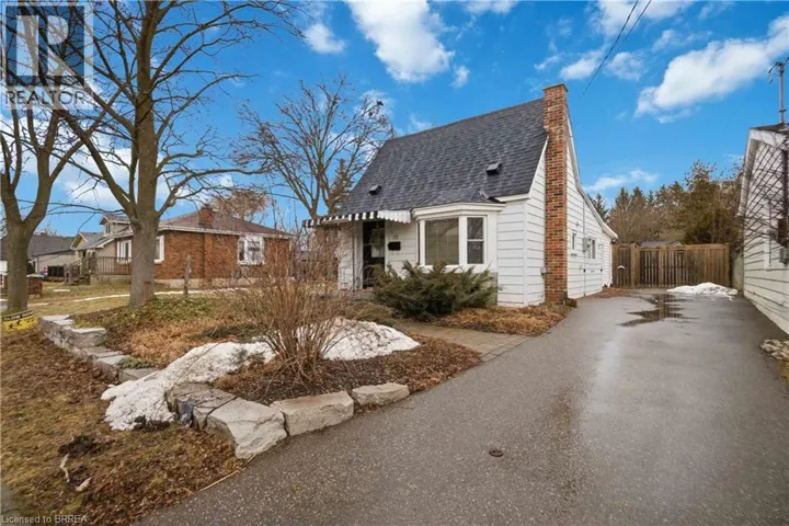 112 HAROLD Avenue, Brantford, Ontario N3T1W4