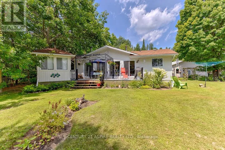 45 COLUMBINE LANE, North Algona Wilberforce, Ontario K0J1T0
