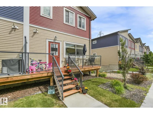 #27 2803 14 AV NW, Edmonton, Alberta T6T2K4