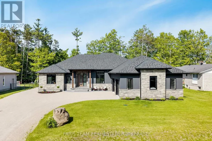 7 REYNOLDS ROAD, Tiny (Wyevale), Ontario L0L2T0