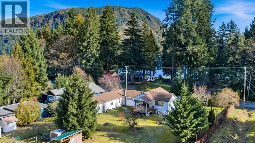 7220 Walton Rd, Honeymoon Bay, British Columbia V0R1Y0