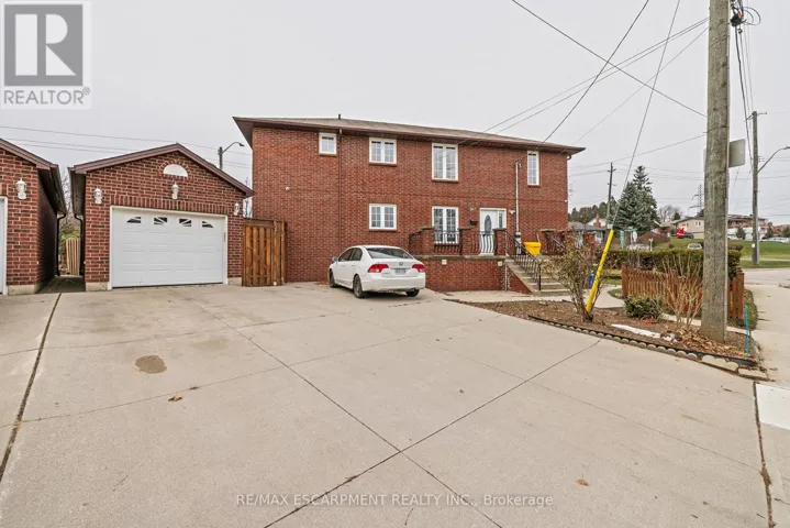 107 HORNING DRIVE, Hamilton (Fessenden), Ontario L9C6L2