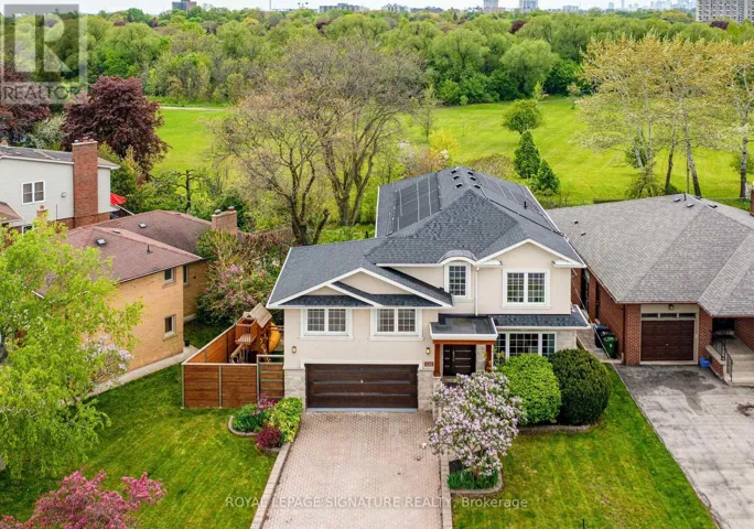 130 SATURN ROAD, Toronto (Markland Wood), Ontario M9C2S6