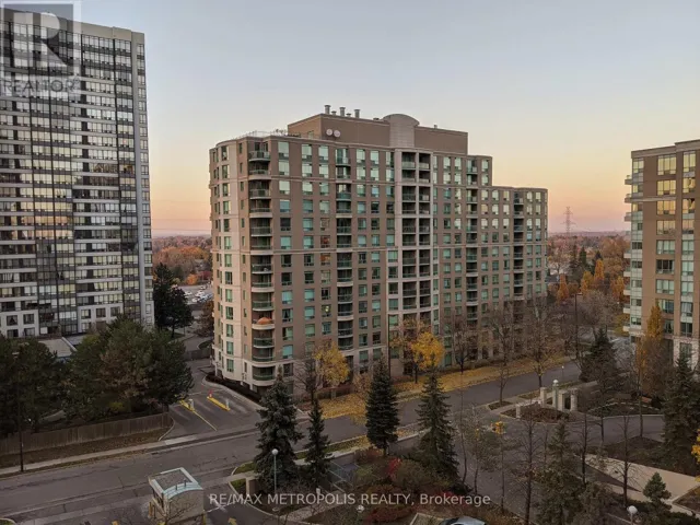 905 - 3 PEMBERTON AVENUE, Toronto (Newtonbrook East), Ontario M2M4M1