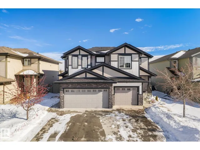 9013 217 ST NW, Edmonton, Alberta T5T7C4