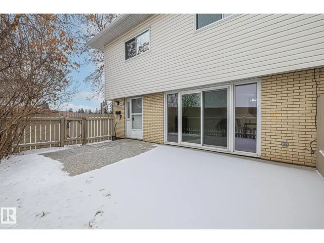 145B ROYAL RD NW, Edmonton, Alberta T6J2E7