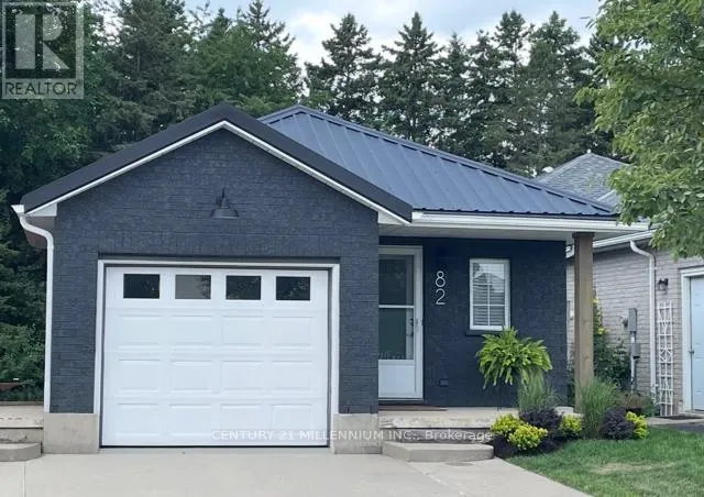 82 ORCHID CRESCENT, Kitchener, Ontario N2E3N4