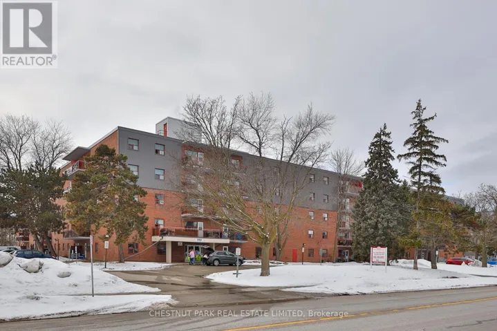 106 - 900 GLEN STREET, Oshawa (Lakeview), Ontario L1J5Z4