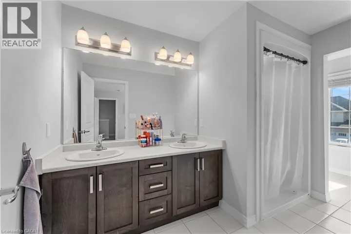 9 MARISSA Street, Fonthill, Ontario L3B5N5