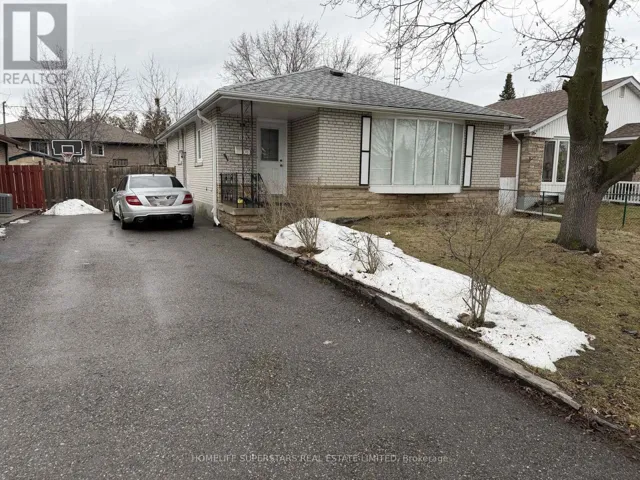 14 DORWARD DRIVE, Toronto (Mount Olive-Silverstone-Jamestown), Ontario M9V2J5