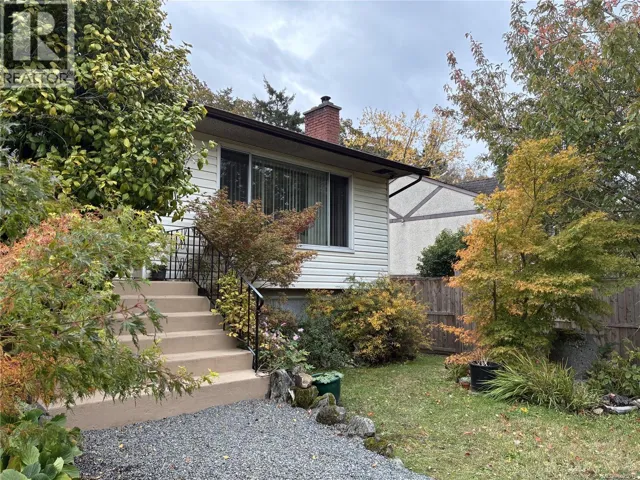 3901 Ansell Rd, Saanich, British Columbia V8P4W1