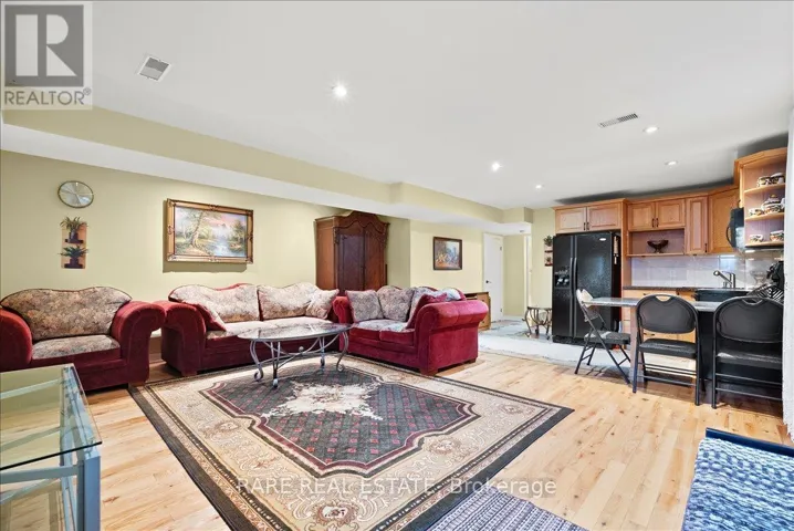 LOWER - 40 LLOYD GEORGE AVENUE, Toronto (Alderwood), Ontario M8W3W6