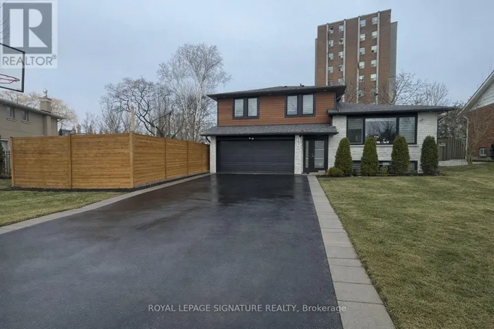1872 STEEPBANK CRESCENT, Mississauga (Applewood), Ontario L4X1T8