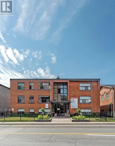 109 - 111 COSBURN AVENUE, Toronto (Danforth Village-East York), Ontario M4J2L1