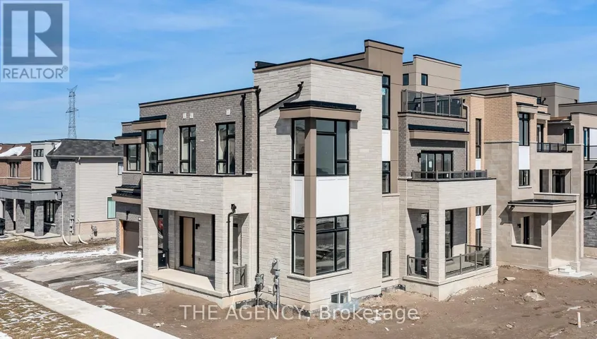 3 CLIPPER LANE, Clarington (Bowmanville), Ontario L1C4B1