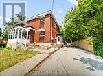 UPPER - 21 THOMSON STREET, Barrie (Queen's Park), Ontario L4N1X4