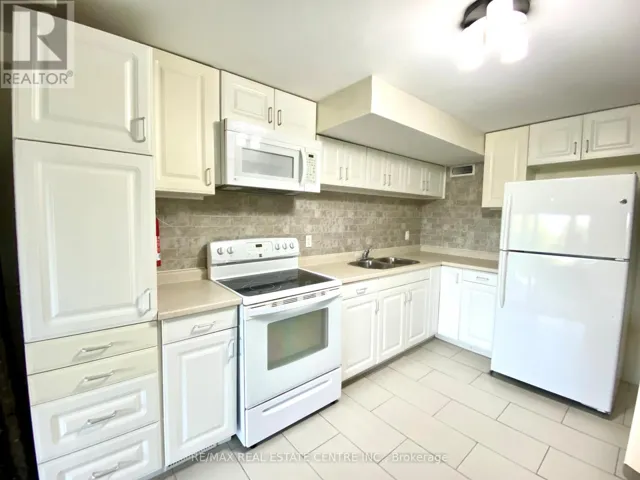 65 STONEYLAKE AVENUE, Brampton (Madoc), Ontario L6V4R2