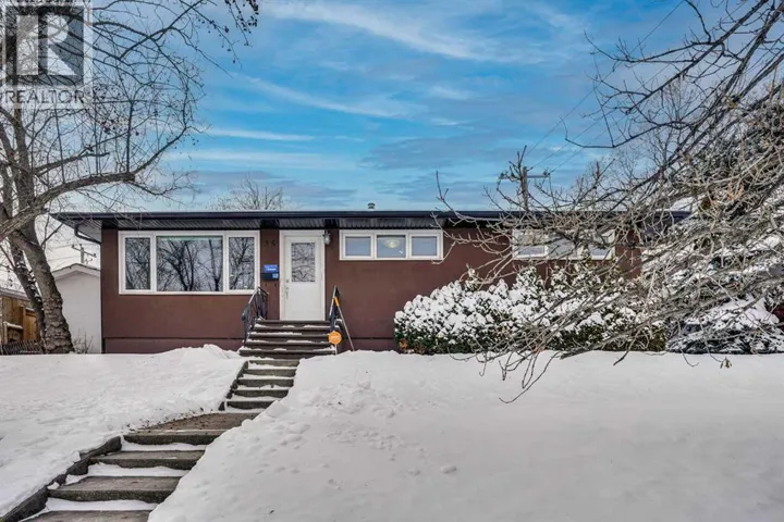 35 Meadowview Road SW, Calgary, Alberta T2V1W1