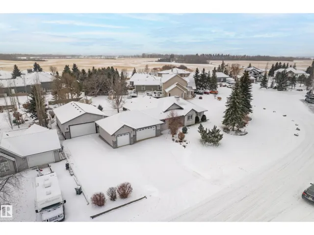 19 COUNTRY LN, Stony Plain, Alberta T7Z2L1
