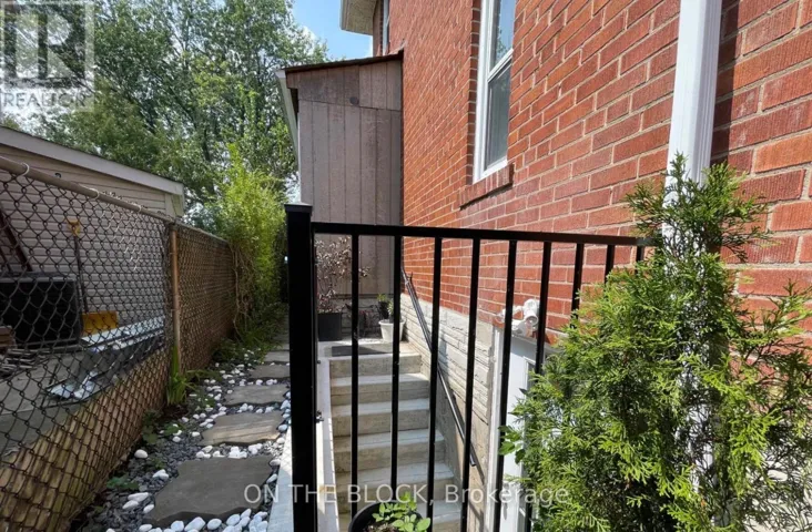 78 TEDFORD DRIVE, Toronto (Wexford-Maryvale), Ontario M1R1M4