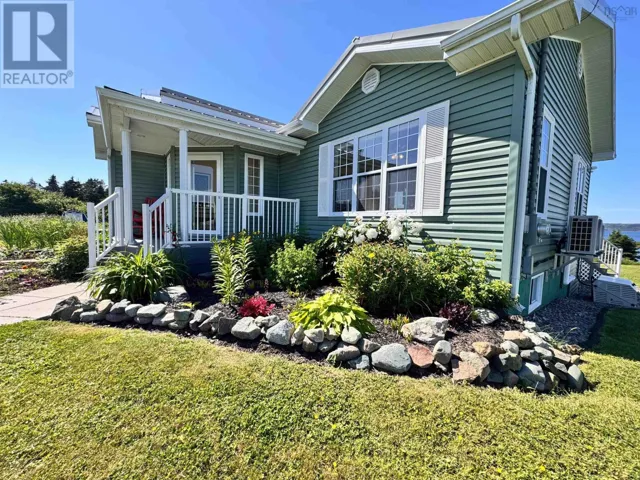 48 Seaview Drive, Gabarus, Nova Scotia B1K3T4