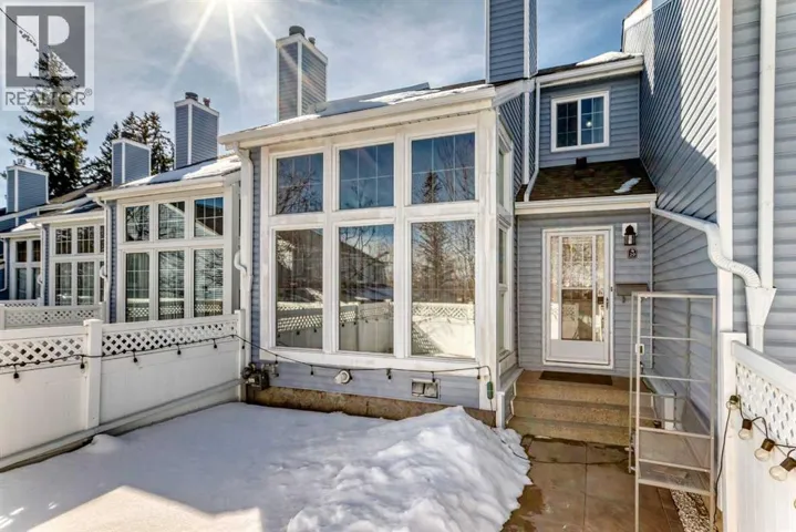 29, 28 Berwick Crescent NW, Calgary, Alberta T3K1Y7