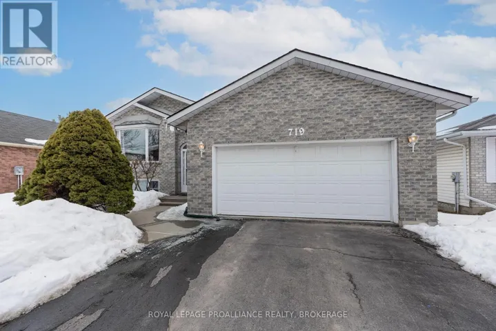 719 MUIRFIELD CRESCENT, Kingston (East Gardiners Rd), Ontario K7M8E6