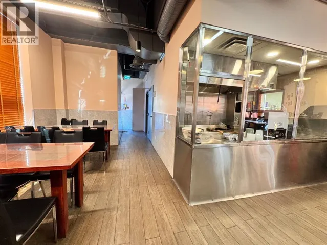 683 10 Street SW, Calgary, Alberta T2P5G3