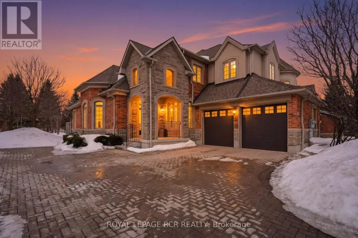 107 - 16 BONNELL CRESCENT, Aurora (Aurora Estates), Ontario L4G7S8
