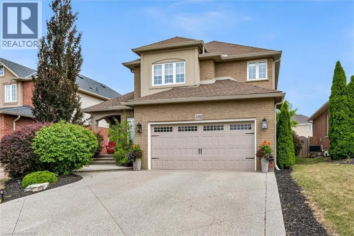 182 SILVERLACE Circle, Stoney Creek, Ontario L8E6A5