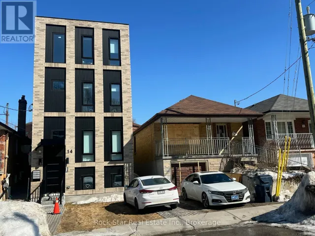 12 HOLMESDALE ROAD, Toronto (Caledonia-Fairbank), Ontario M6E1Y1