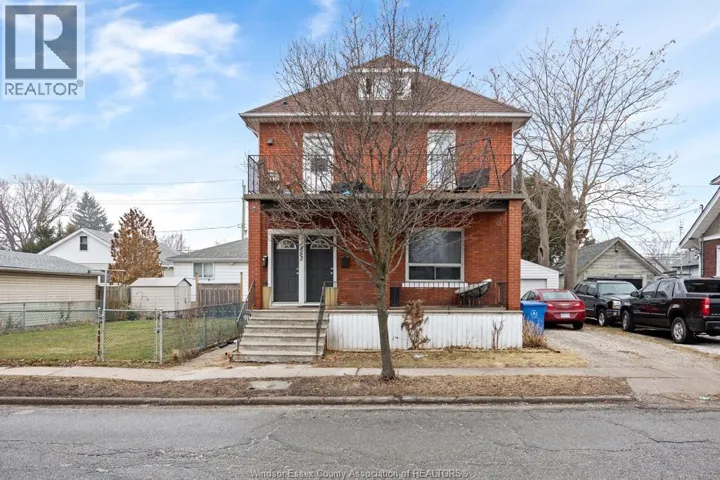 853 PILLETTE, Windsor, Ontario N8Y3B4