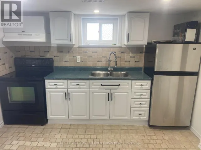 LOWER LEVEL - 200 TAVISTOCK ROAD, Toronto (Downsview-Roding-CFB), Ontario M3M2P6