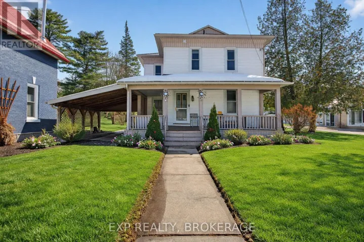 19 WHELAN STREET, Westport, Ontario K0G1X0