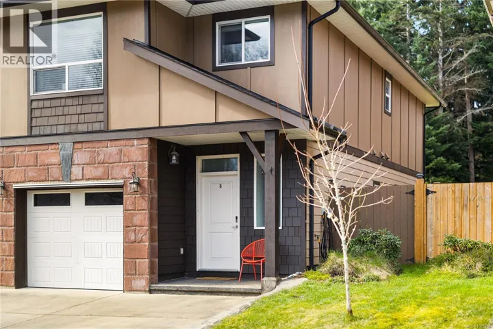 5 1340 Creekside Way, Campbell River, British Columbia V9W8A9