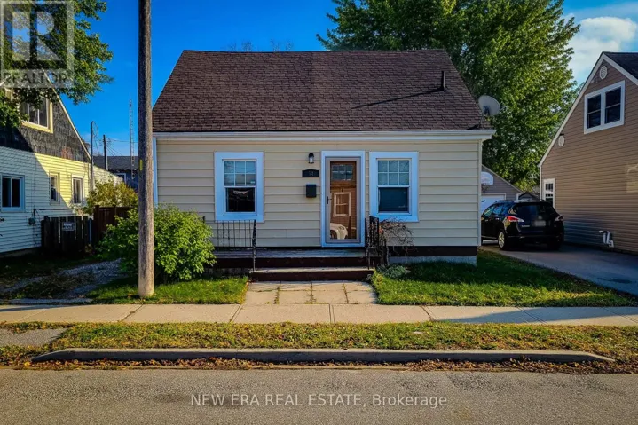 54 EIGHTH AVENUE, Brantford, Ontario N3S1C3