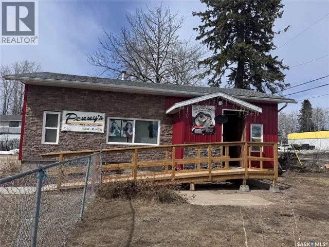 516 La Ronge AVENUE, La Ronge, Saskatchewan S0J1L0