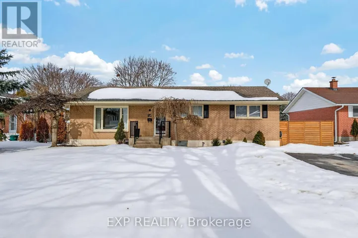 11 HAMPSTEAD HEATH, Kingston (West of Sir John A. Blvd), Ontario K7M3J6