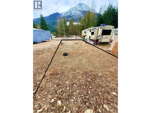 4955 Camp Creek Road Lot# 10, Revelstoke, British Columbia V0E2J0