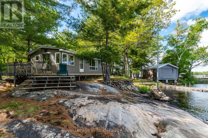 1916 SIX MILE LAKE SHORE ISLAND, Georgian Bay (Baxter), Ontario L0K1S0