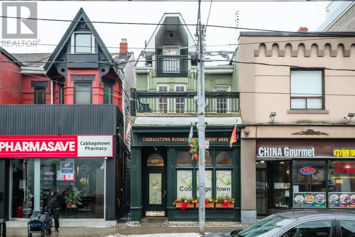 237 CARLTON STREET, Toronto (Moss Park), Ontario M5A2L2
