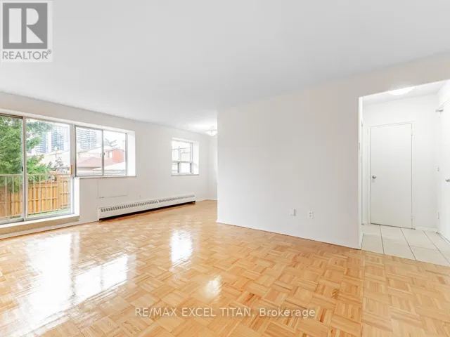 514 - 1524 LAWRENCE AVENUE W, Toronto (Maple Leaf), Ontario M6L1B7