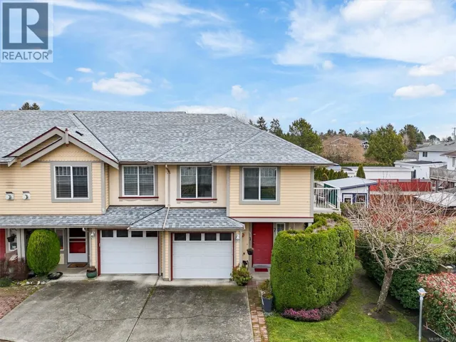 7 2715 Shelbourne St, Victoria, British Columbia V8R4M3