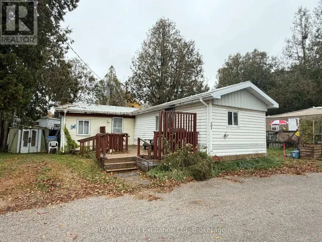 27 - 343 VICTORIA STREET, Central Huron (Clinton), Ontario N0M1L0
