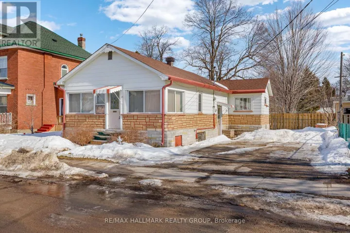 11 MAITLAND STREET, Smiths Falls, Ontario K7A2K9