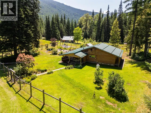 541 Bear Road, Salmo, British Columbia V0G1Z0