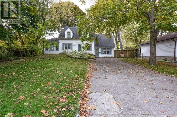 10 BROADVIEW AVENUE, Mississauga (Port Credit), Ontario L5H2S9